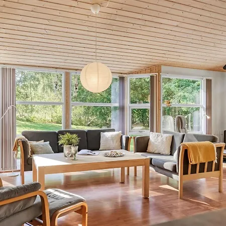 Barne - 4km From The Sea By Interhome